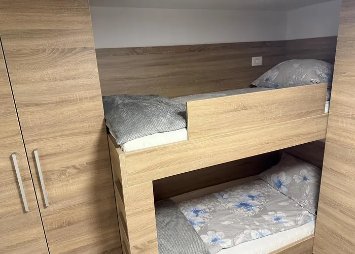 Kamrca Na Kopah Apartment *